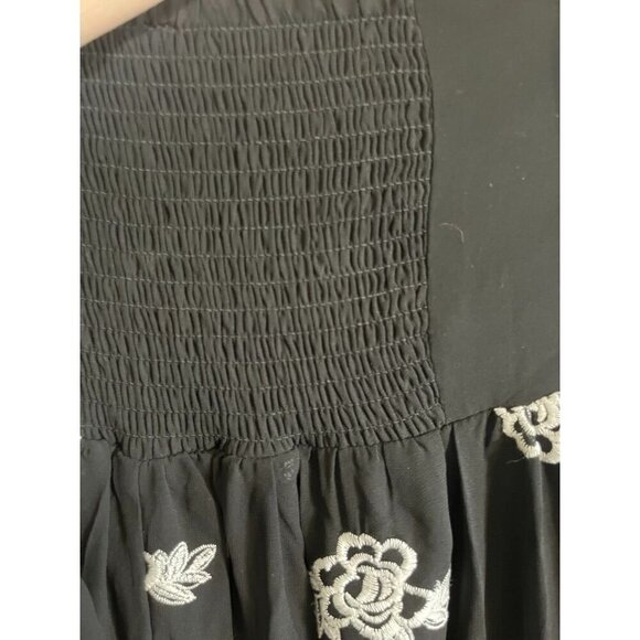 Torrid Floral Maxi Dress 1X Black Crochet Smock Retro Feminine Whimsical Classic - Picture 16 of 16